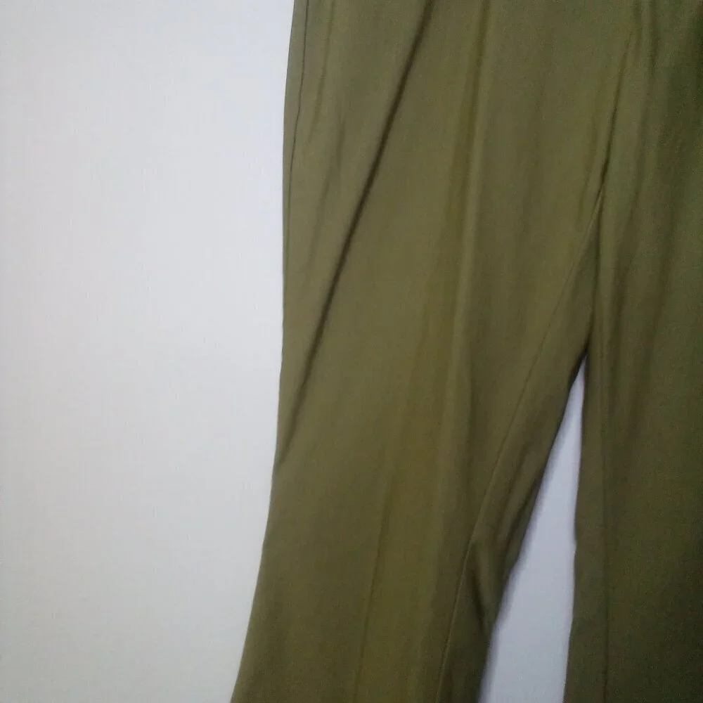 Cato Pants Women 6 Pull On Elastic Waist Boot Cut Pockets Soft Stretch Green